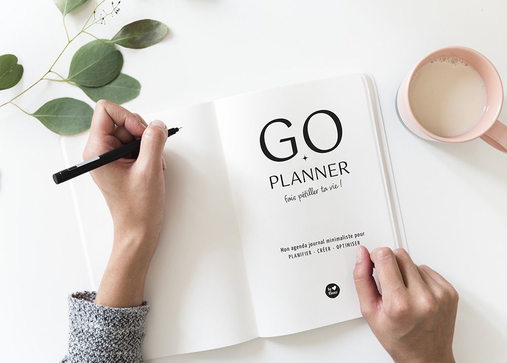 UN AGENDA JOURNAL 2024 POUR PLANIFIER TES PROJETS, CRÉER TA VIE RÊVER, OPTIMISER TON TEMPS